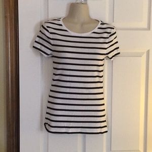 Old Navy Tee Shirt NWOT